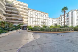 Vente Appartement 2 pièces, résidence de luxe sur la Promenade à Nice