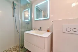 Vente Appartement 2 pièces, résidence de luxe sur la Promenade à Nice