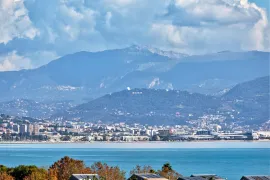 Vente ANTIBES - MOYENNES BREGUIERES : 2 pièces, vaste terrasse, vue me