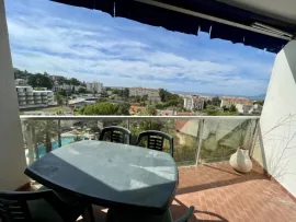 Vente CANNES, Montfleury : Grand appartement, terrasses, vue mer, pisc