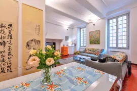 Vente NICE - Vieille Ville : Élégant appartement 3 pièces de 109m² dan