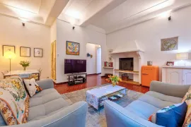 Vente NICE - Vieille Ville : Élégant appartement 3 pièces de 109m² dan