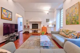 Vente NICE - Vieille Ville : Élégant appartement 3 pièces de 109m² dan