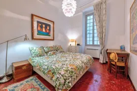 Vente NICE - Vieille Ville : Élégant appartement 3 pièces de 109m² dan