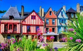 Vente BRETAGNE – VILLAGE VACANCES – 5 HA