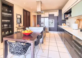 Vente Cannes Le Cannet Propriété de 530m2 et pres de 3000m2 de terrain VUE MER