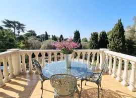 Vente Cannes Le Cannet Propriété de 530m2 et pres de 3000m2 de terrain VUE MER