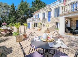 Vente Cannes Le Cannet Propriété de 530m2 et pres de 3000m2 de terrain VUE MER