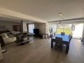 Vente CORPS DE FERME 193M²