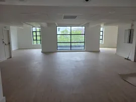 Location Location Bureaux Paris 75012