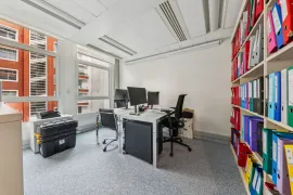 Location Location Bureaux Paris 75008