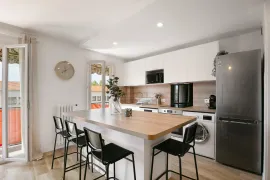 Colocation Référence : 82 Pegurier 5C