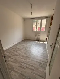 Vente 2 pièces traversant