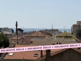 Vente Golfe-Juan - 5min à pied du port, des restaurants et de la gare - Toit Terrasse 3 pièce(s) 89m2 en duplex - Vue Panoramique