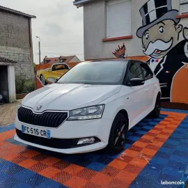 Voiture Skoda Fabia 1.0 TSI - 12V TURBO