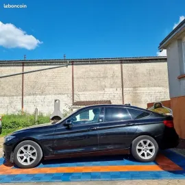 Voiture BMW Série 3 Gran Tourismo