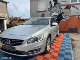 Voiture Volvo V60 2.0D D3 - 16V TURBO