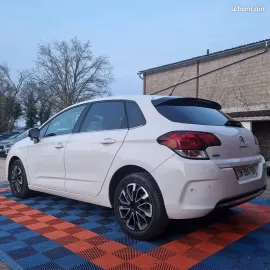 Voiture Citroën C4 II (NC_) 1.6 BlueHDi 120 (120Cv)