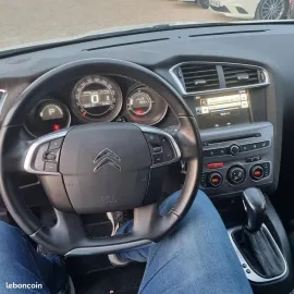 Voiture Citroën C4 II (NC_) 1.6 BlueHDi 120 (120Cv)