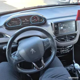 Voiture Peugeot 2008 I (CU_) 1.6 BlueHDi 120 (120Cv)