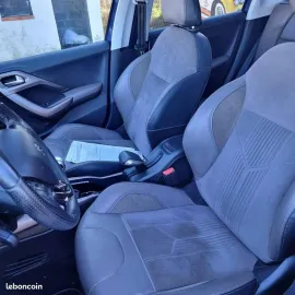 Voiture Peugeot 2008 I (CU_) 1.6 BlueHDi 120 (120Cv)