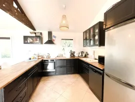 Vente La Motte - Villa 210m2 env. 6 pièce(s) sur terrain plat d'un hectare env. 6 Box à chevaux Piscine Belle vue