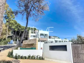 Vente Golden Mile : Villa de luxe avec vue mer emplacement premium.