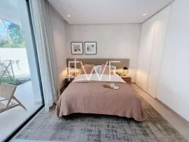 Vente Golden Mile : Villa de luxe avec vue mer emplacement premium.