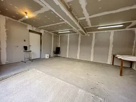 Location Mairie de Saint Ouen : local de 30 m²