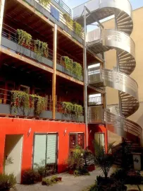 Location Mairie de Saint Ouen : Bureau / Atelier  45 m²