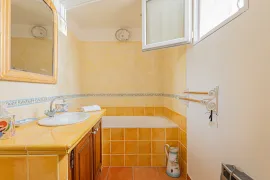 Vente Golfe-Juan – Maison familiale avec piscine & dépendance