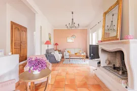 Vente Golfe-Juan – Maison familiale avec piscine & dépendance