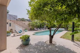 Vente Golfe-Juan – Maison familiale avec piscine & dépendance