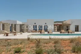 Villa Parillia Parikiá