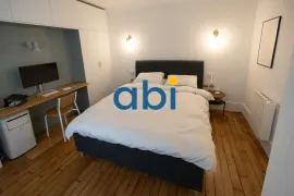 Location Appartement Chic et Calme au Cœur du Quartier Village Popincourt