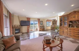 Vente Maison Familiale avec Appartement Indépendant