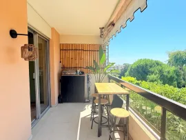 Vente Antibes - Superbe appartement 3 pièce(s) 64m2 env Terrasse Piscine Garage Cave
