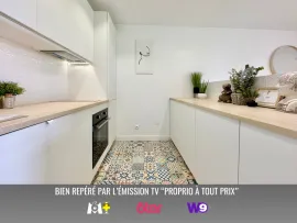 Vente Superbe 2 pièces 48m2 rénové avec terrasse parking