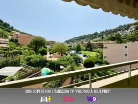 Vente Superbe 2 pièces 48m2 rénové avec terrasse parking
