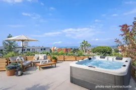 Appartement 4 pièces avec toit terrasse privatif – Vue mer – Résidence confidentielle Saint Laurent Du Var