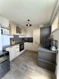 Vente St FOY limite LYON 5 – T4 RÉNOVÉ 70M² • DERNIER ÉTAGE • TERRASSE • CAVE  249 000€