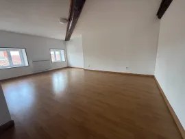 Location Appartement F5 de 140m2