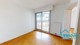 Location Le Chesnay, limite Versailles, lumineux T5 avec loggia