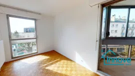 Location Le Chesnay, limite Versailles, lumineux T5 avec loggia