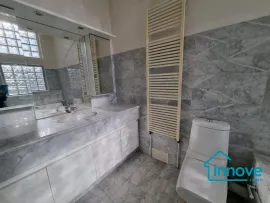 Vente Quartier des Prés-Notre Dame bel appartement lumineux