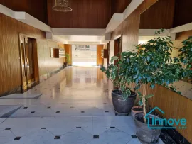 Vente Rive-Droite, grand 2 pièces avec balcon