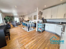 Vente Au calme rue de Versailles : 4/5 pièces plein de charme.