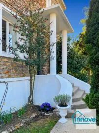 Vente MAISON FAMILIALE - 203 m²-7 chambres