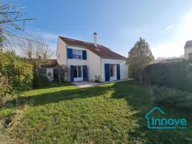 Maison familiale avec 4 chambres + 2 mansardées Voisins-le-Bretonneux
