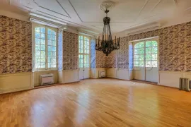 Vente HAUTE GARONNE CHATEAU A RESTAURER 1800 M² 6 HA